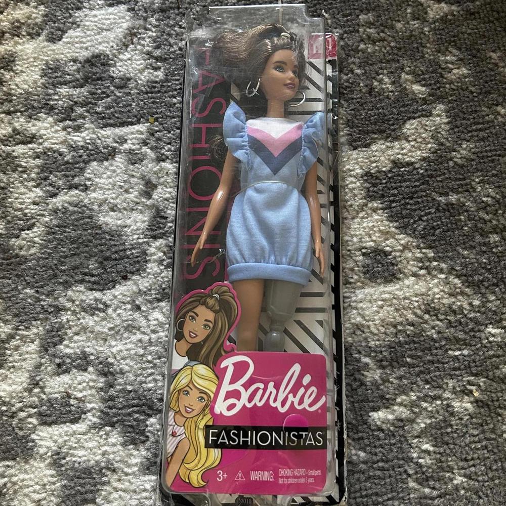 Mattel Barbie Fashionistas Doll #121 With Prosthetic Leg (NEW)